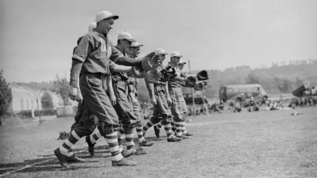 Amercans playing in England during the war
