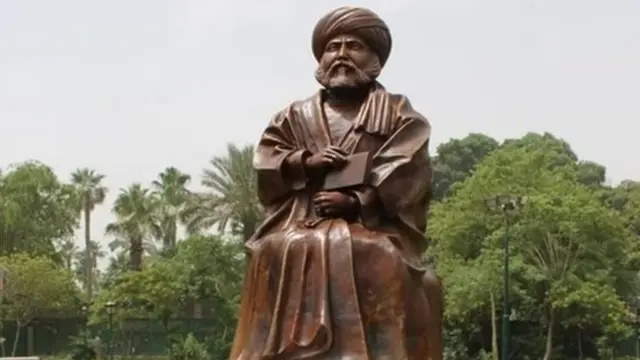 مصر کې د سید جمال الدین افغان مجسمه