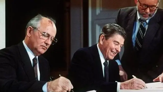 रूस अमरीका