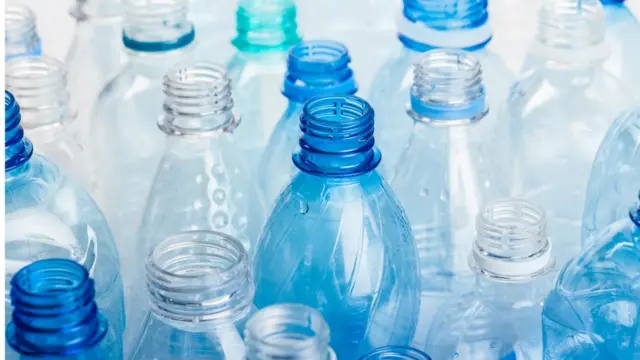 Пластиковые бутылки