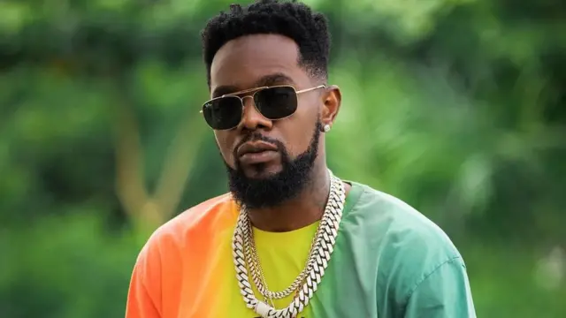 Patoranking accident: Nigerian singer share video of how e survive road  accident - BBC News Pidgin