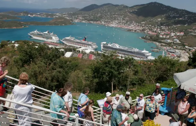 Turistas en Islas Vírgenes de EE.UU.