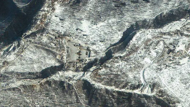 3차 핵실험: 2013년 2월 13일 북한 핵실험 다음 날 위성에 찍힌 풍계리 핵실험장