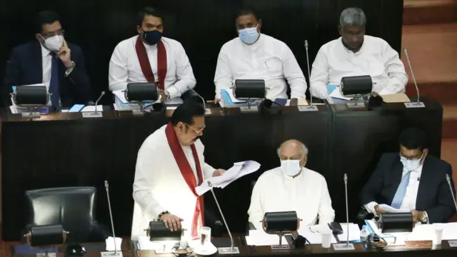 මහින්ද රාජපක්ෂ