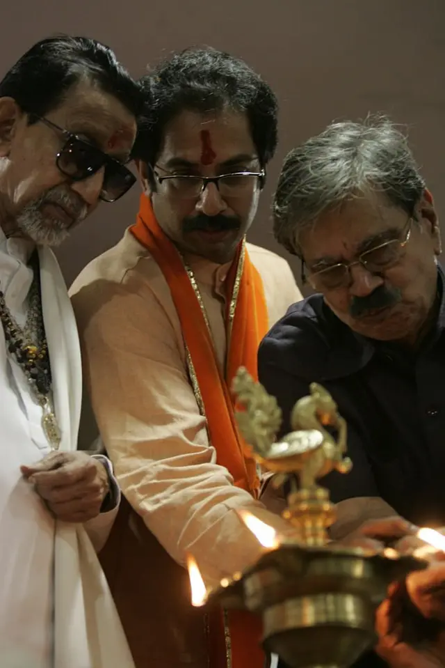 बाऴासाहेब ठाकरे, उद्धव ठाकरे, सुधीर जोशी
