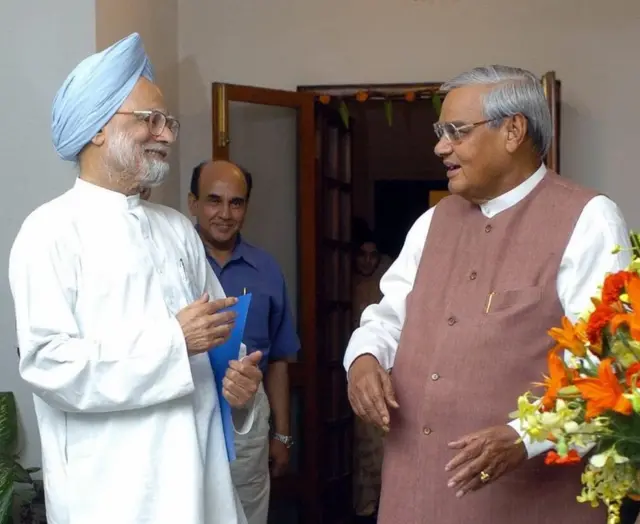 મનમોહન સિંઘ અને વાજપેયી