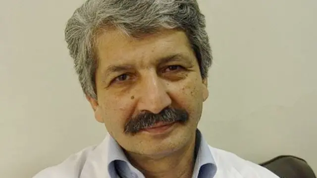 دکتر سودبخش یک روز پیش از خروج از ایران بیرون مطبش به گلوله بسته شد