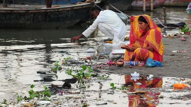 પ્રદૂષિત ગંગા