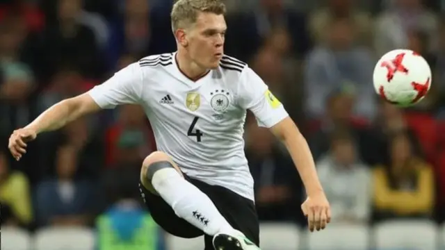 Borussia Monchengladbach ta sayi Matthias Ginter daga Borussia Dortmund a kan fam miliyan 17