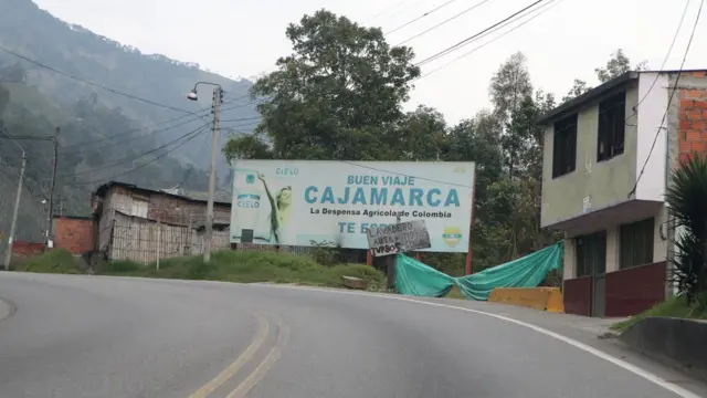 Cartel a la salida de Cajamarca.