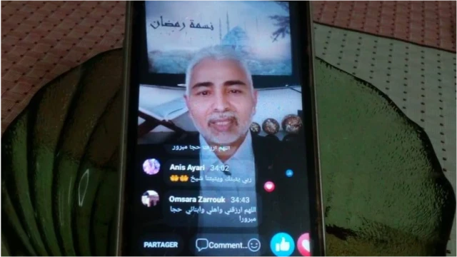 الشيخ رفيق المرابط خلال بثّ مباشر