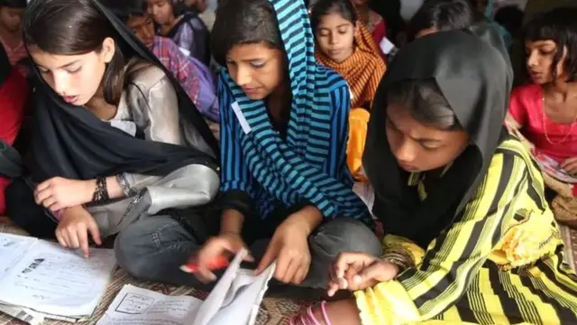 पाकिस्तान के स्कूल