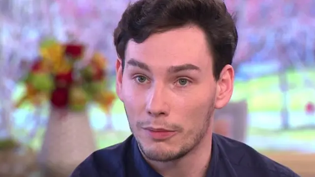 Luke Bennet hablando en el programa This Morning.