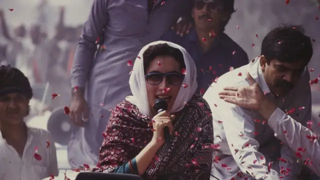 बेनज़ीर भुट्टो