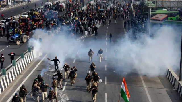 কৃষক আন্দোলনকে ঘিরে গত ২৬ জানুয়ারি দিল্লি রণক্ষেত্র হয়ে উঠেছিল