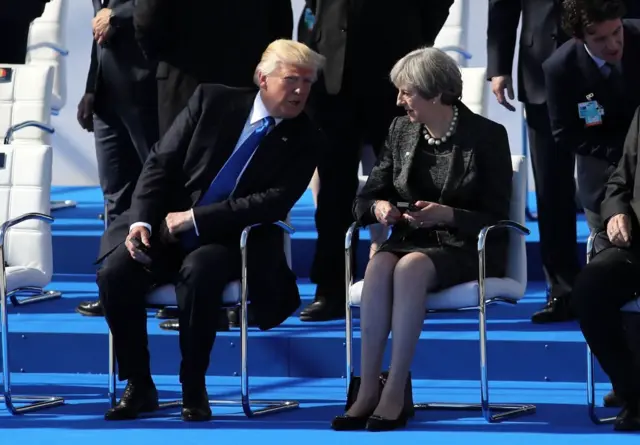 Donald Trump y Theresa May.