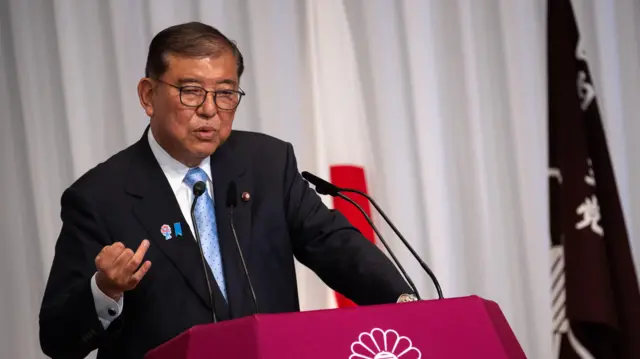 石破茂在东京自民党总部会见记者（21/7/2025）