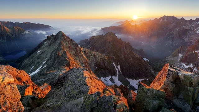 В Высоких Татрах, что на севере Словакии, - множество туристических маршрутов