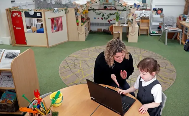 بیشترین افزایش حقوق مربوط معلمان در انگلستان