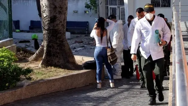 Lugar del atentado en el patio de la estación de policía San José.