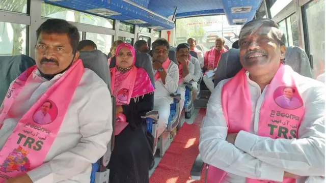 టీఆర్ఎస్ అభ్యర్థులు