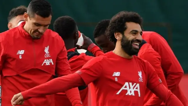 Mohamed Salah (kulia)