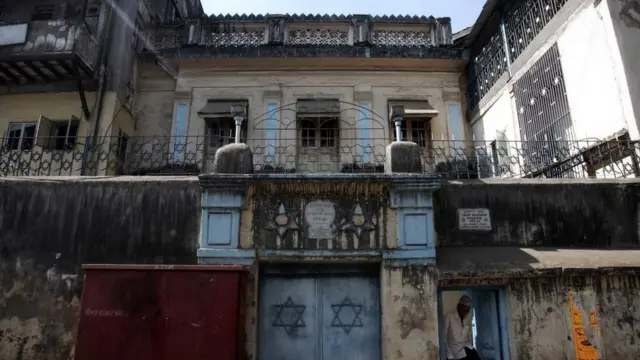 गेट ऑफ मर्सी, दयेचे द्वार किंवा 'शार हाराहमीम'