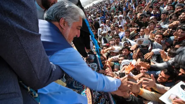 доктор абдулла абдулла и толпа