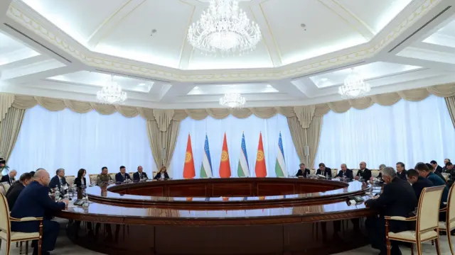 Шавкат Мирзиёев, Алмазбек Атамбаев