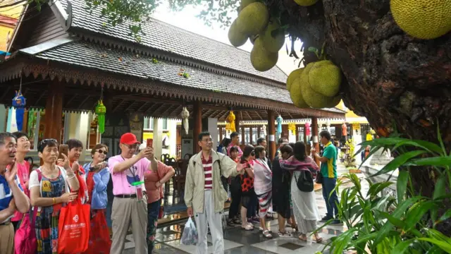 ดอยสุเทพ จ. เชียงใหม่ เป็นหนึ่งในสถานที่ท่องเที่ยวยอดนินมของชาวจีน