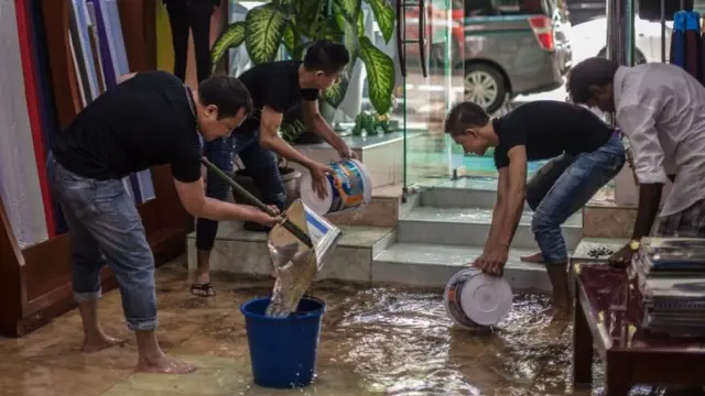 ภาพน้ำท่วมในกทม. วันที่ 14 ต.ค. 2560