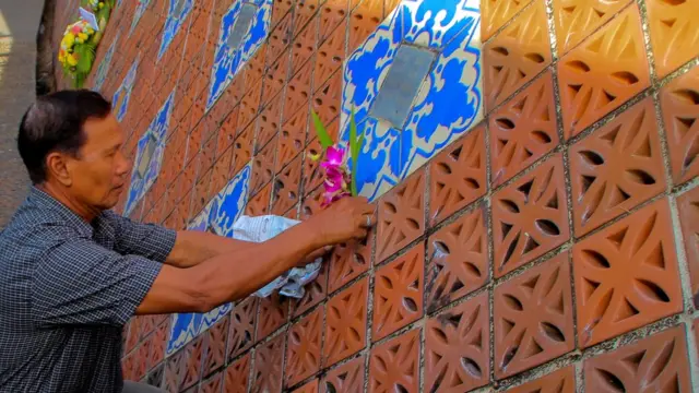 peringatan tsunami di Thailand.