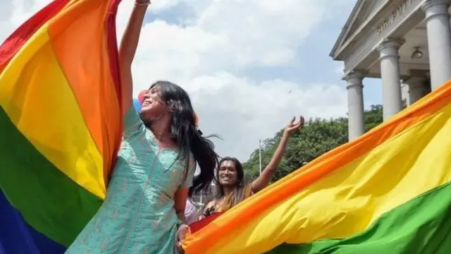 లెస్బియన్, స్వలింగ వివాహం