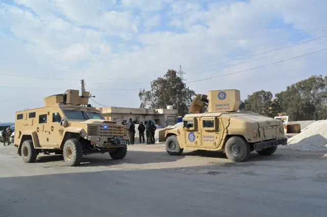 دبابات قوات سوريا الديمقراطية في شوارع الحسكة