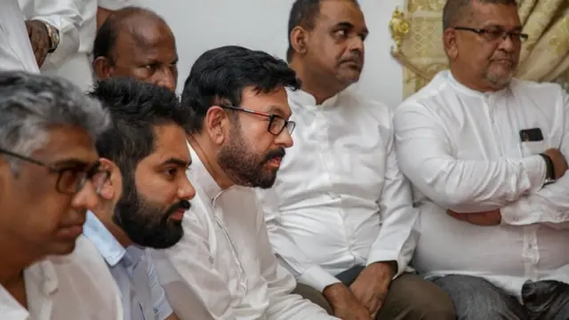 முஸ்லிம் நாடாளுமன்ற உறுப்பினர்களுக்கும், மகாநாயக்க தேரர்களுக்குமிடையில் சந்திப்பு