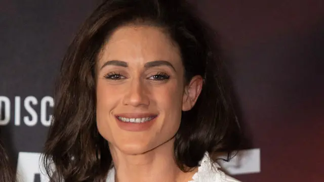 その他 Katie Former X Factor star Katie Waissel welcomes extra support