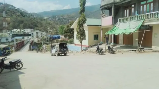 အိန္ဒိယနိုင်ငံထဲ ကိုနယ်စပ်ကနေ ကျမ်းစာသင်ကျောင်းသွားတက်ရင်းပိတ်မိနေ ကြတာဖြစ်