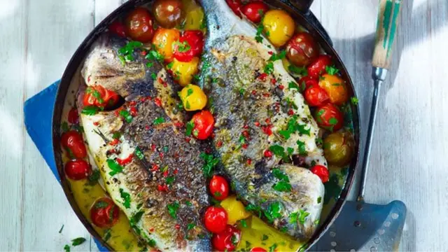 C'est un régime végétal à base de fruits, de légumes, de céréales, de poisson, de noix et d'huile d'olive