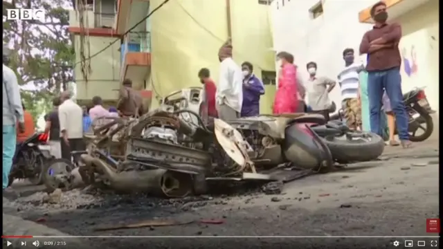 ব্যাঙ্গালুরোতে ভাংচুর নিয়ে বিবিসির ভিডিও।
