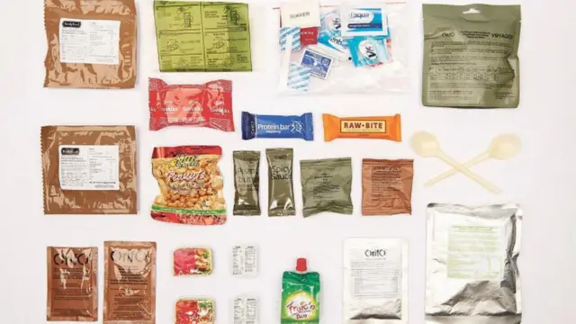 खाने के पैकेट