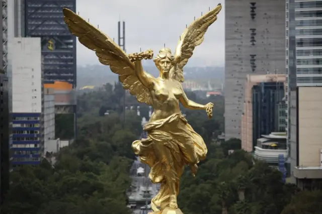 La figura de la "Victoria alada" en el Monumento a la Independencia de Ciudad de México Foto: Santiago Arau