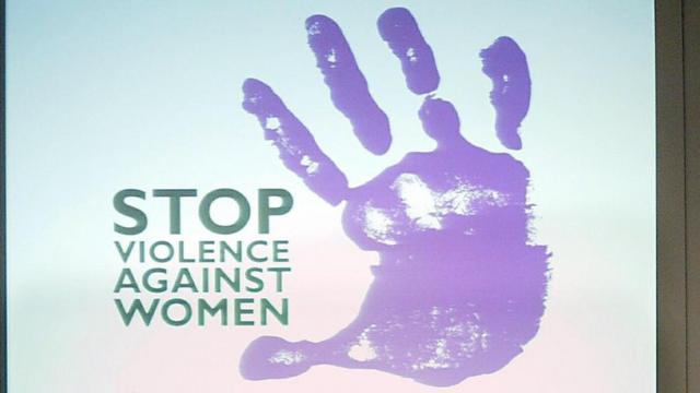 Selon le journal Daily Monitor, plus d'une femme sur cinq âgée, de 15 à 49 ans, a été victime de violences domestiques ou sexuelles dans le pays.