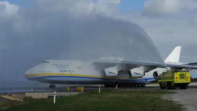 Ан-225