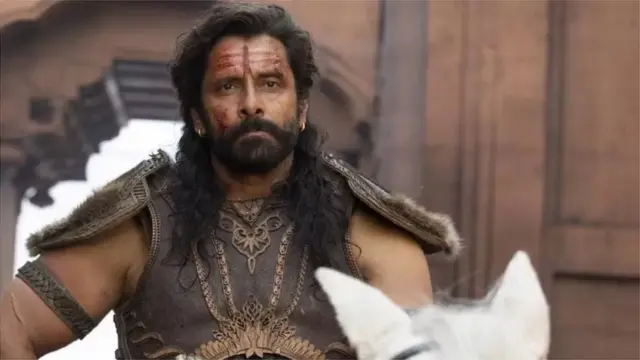 ఆదిత్య కరకాలన్ పాత్ర పోషించిన విక్రమ్