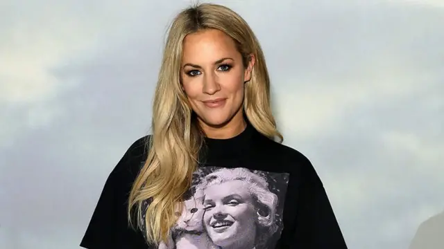 Кэролайн Флэк