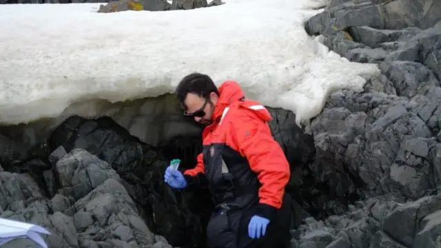 Leonardo José Silva na Antártida