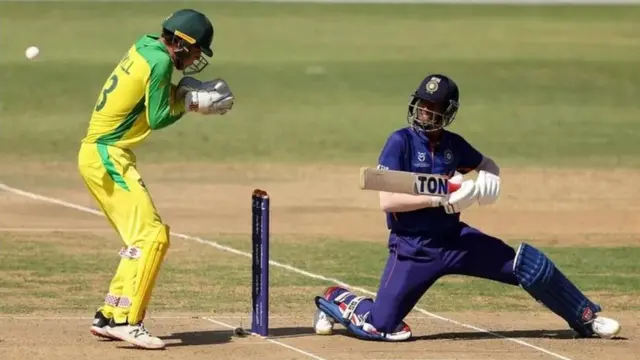 બોલિંગમાં પણ સ્પિનર વિકી ઓસ્ટવાલ અને મહારાષ્ટ્રના ફાસ્ટ બોલર રાજવર્ધન હંગારગેકર આગામી દિવસોમાં આઈપીએલ અને ભારતની સિનિયર ટીમમાં રમતા જોવા મળે તો નવાઈ નહીં.