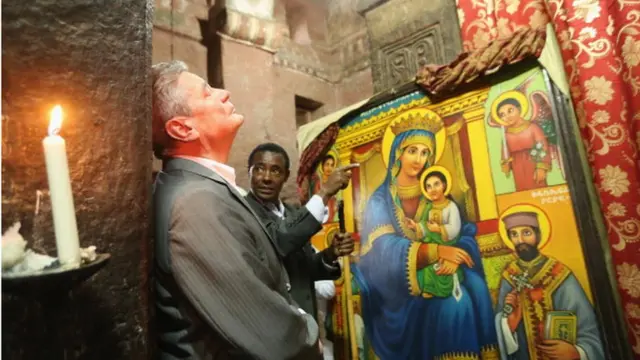 చర్చిలో జర్మనీ అధ్యక్షుడు