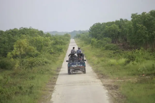 ရှေ့နေချုပ်ရုံးက စုံစမ်းစစ်ဆေးဖို့ တပ်နဲ့ရဲတပ်ဖွဲ့အကူအညီနဲ့စစ်နိုင်တယ်လို့ဆို