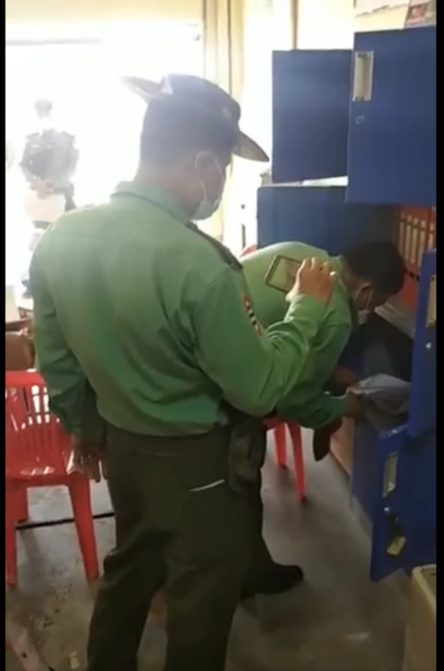 ပုသိမ်တိုင်းရုံးကို တပ်က လာရောက်ရှာဖွေစဥ်